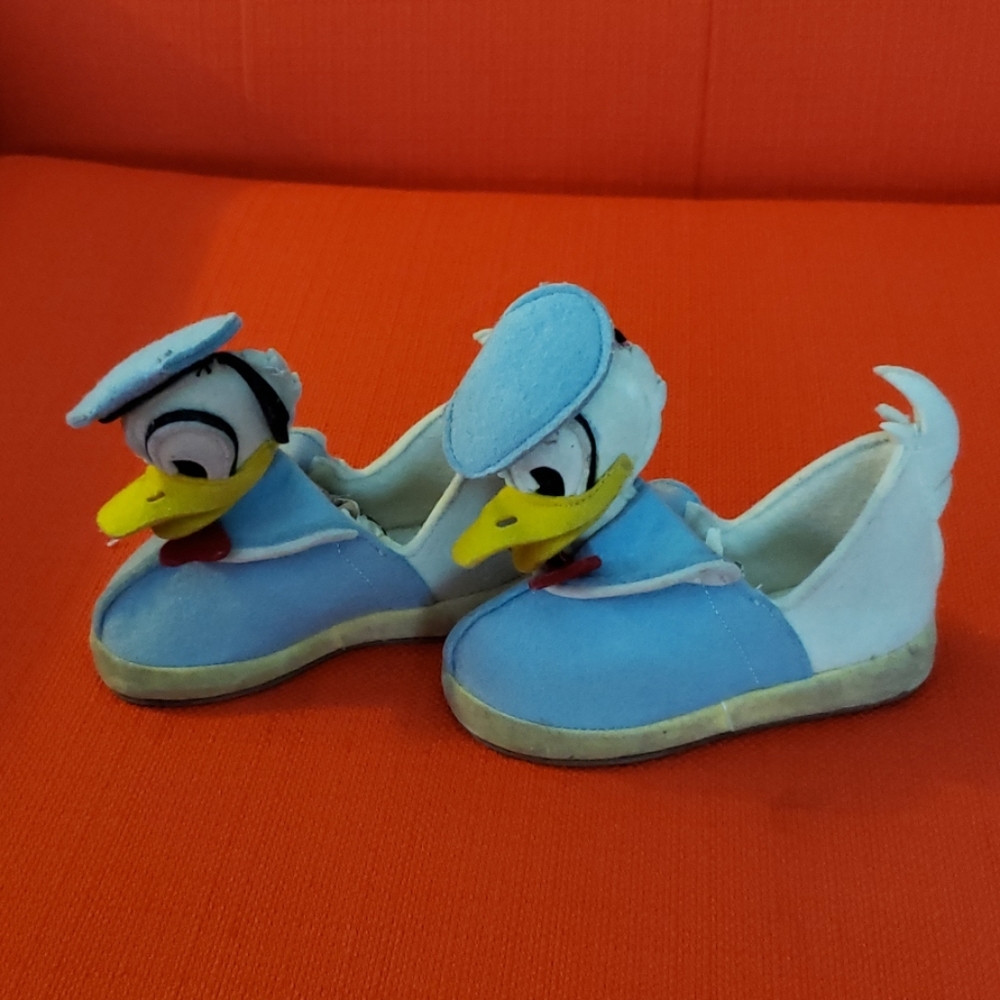 Vintage Disney Donald Duck trimfoot Slippers